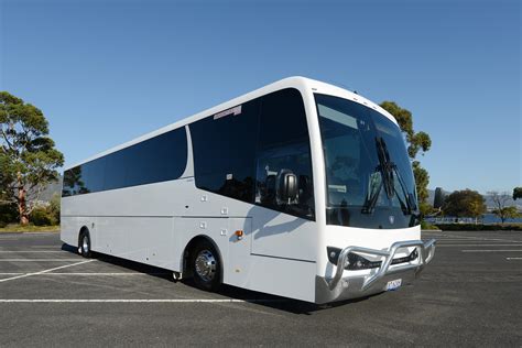 luxury coach hire tasmania